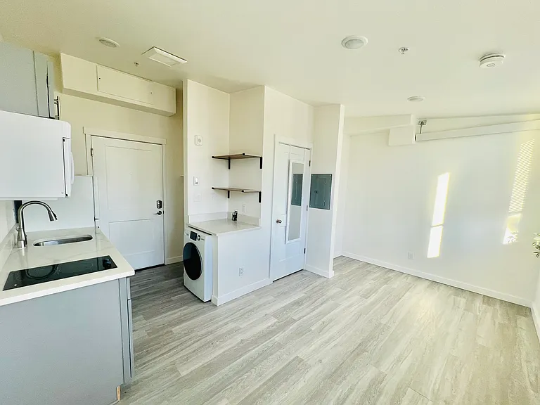 Unit 403 - $1,195, available to rent now