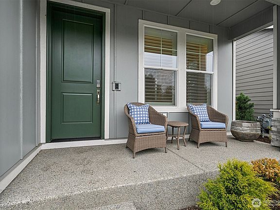 4th image of 19110 Trilogy Parkway E