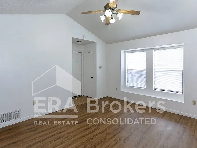 204 South Dr #A — Photo 4