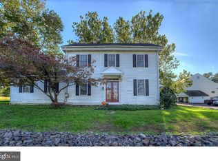 725 E Creamery Rd, Perkasie, PA 18944