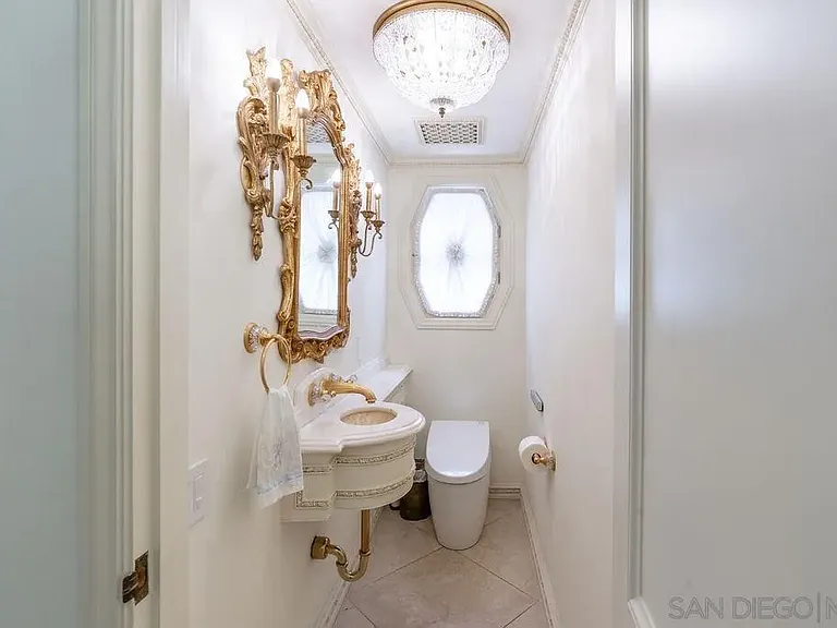 7007 Country Club Dr — Photo 24