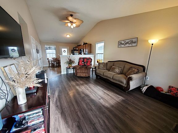 2nd image of 13006 Bessels Blvd