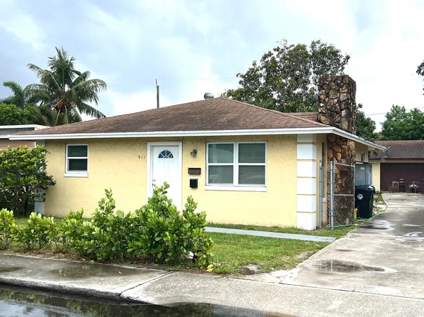 911 S D St, Lake Worth, FL 33460