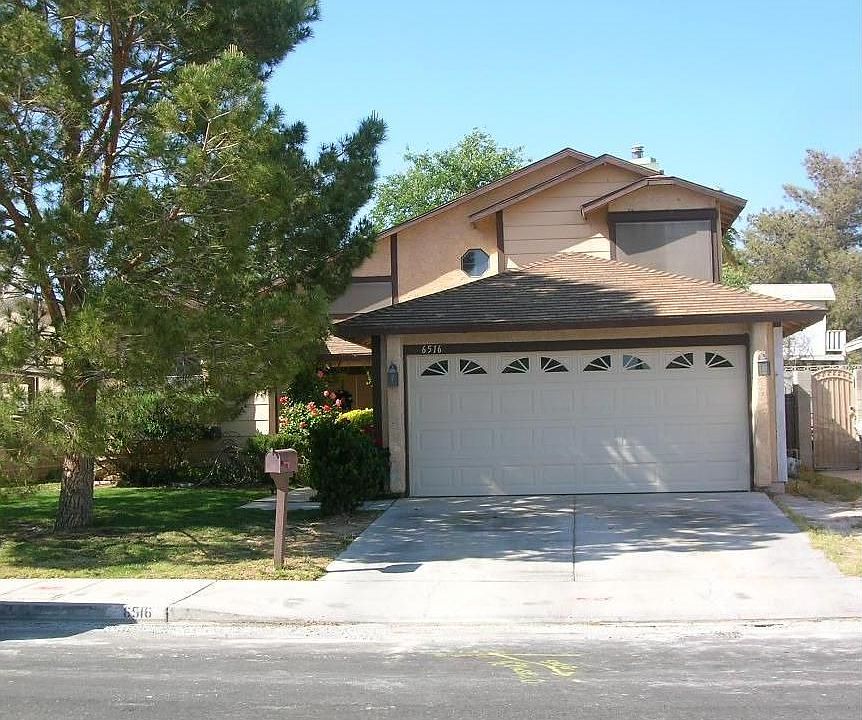 1st image of 6516 Wheelbarrow Peak Dr