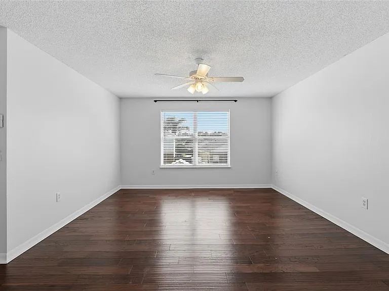 4140 Stonefield Dr — Photo 14