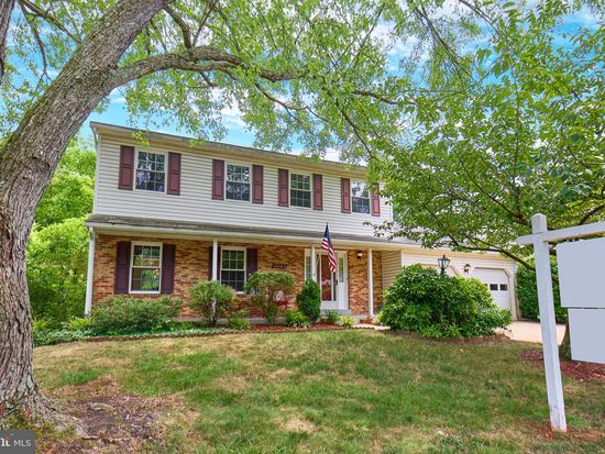 14705 Jarnigan St, Centreville, VA 20120