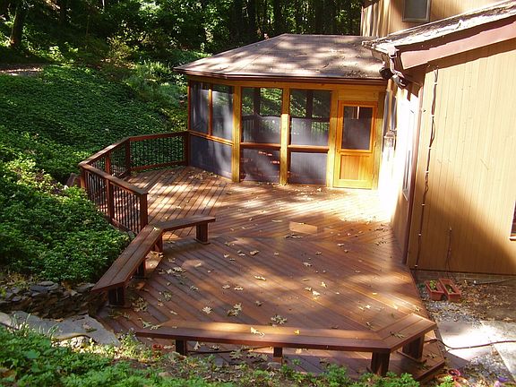 Hardwood Deck/Porch