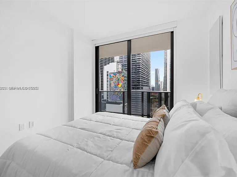 45 SW 9th St #1403 — Photo 18