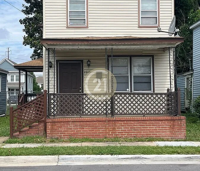 1719 Oakfield Ave — Photo 1