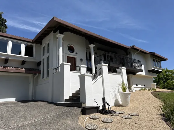 14 Maui Way, Napa, CA 94558