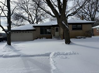 3988 Joslyn Rd, Orion, MI 48359