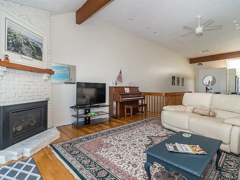 22 Oceanside Dr #22 — Photo 14