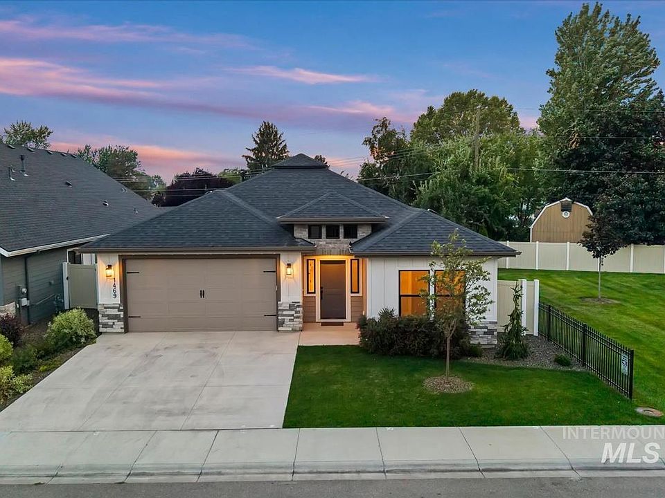 1st image of 1469 N Parkshire Way