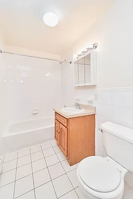 Rented by Living New York | media 8