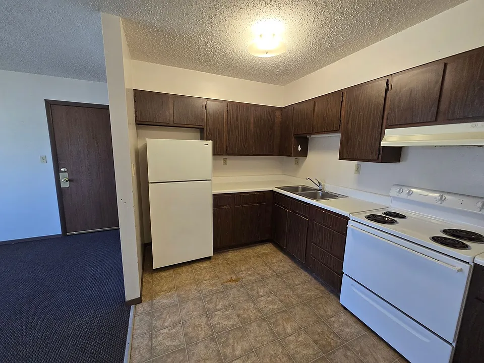 Tiger Rentals: Victoria Gardens
