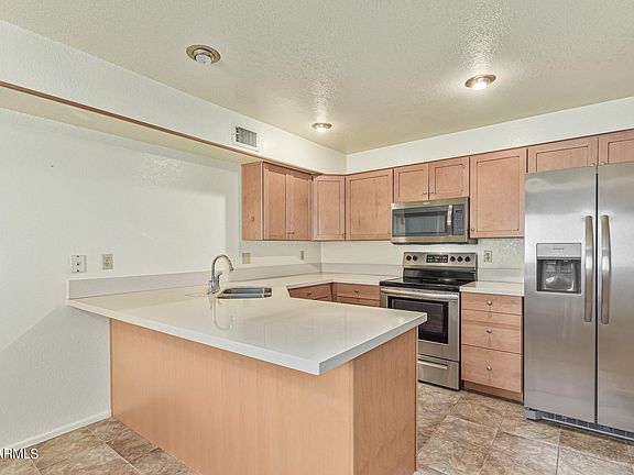 4th image of 1915 S 39TH Street #12