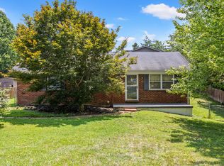 1955 Opossum Run Rd, Irvine, KY 40336