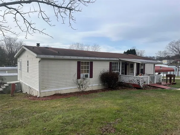 37 Jefferson Ests, Waynesburg, PA 15370