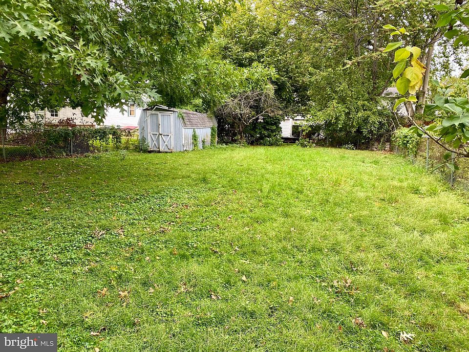 2nd image of 700 Buck Ln