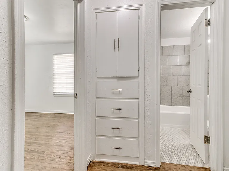 1321 Bellevidere Dr — Photo 5