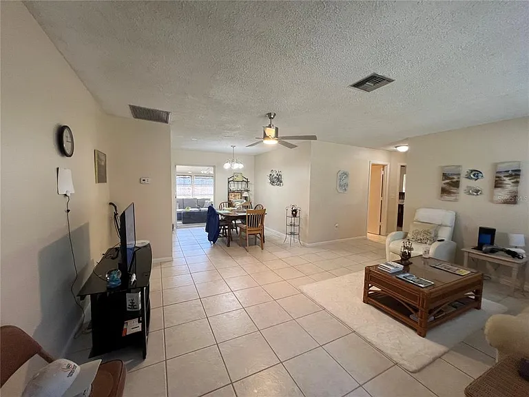 18493 Lake Worth Blvd — Photo 6