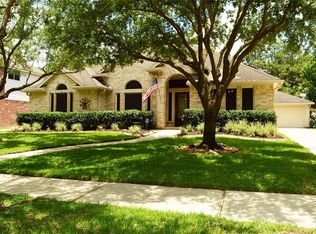 10910 Silverado Trace Dr, Houston, TX 77095