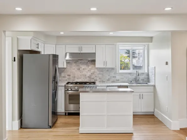 1469 20th Ave, San Francisco, CA 94122