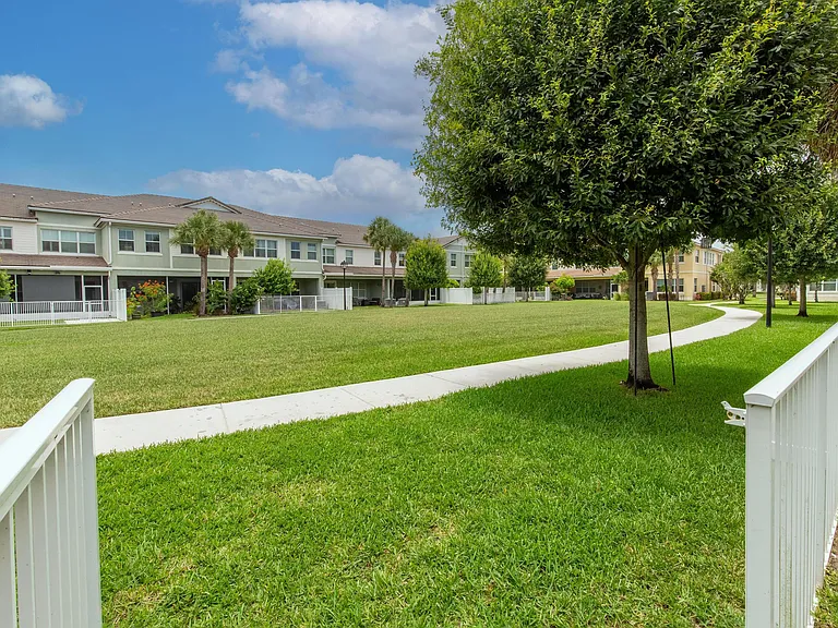 63 Dogwood Ct — Photo 28