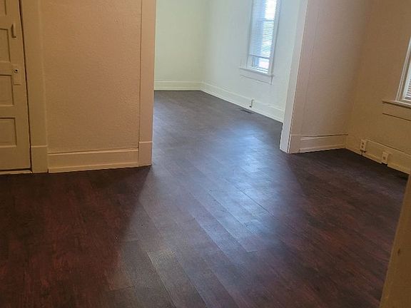 2nd image of 1823 S 11th St #72CE5157