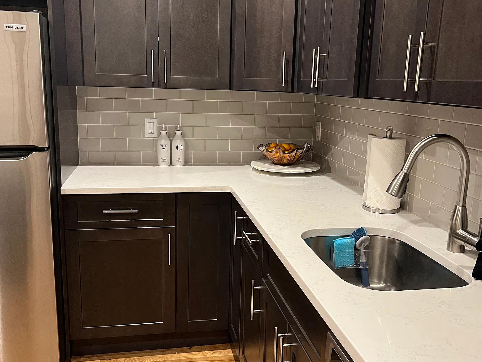 1 bed, 825 sqft, $2,700 — Photo 3