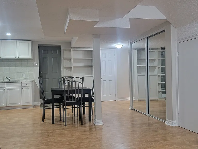 31 Pinecone Dr #BASEMENT — Photo 6