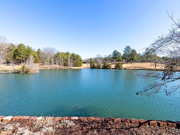 5th image of 294 Lake Hills Dr