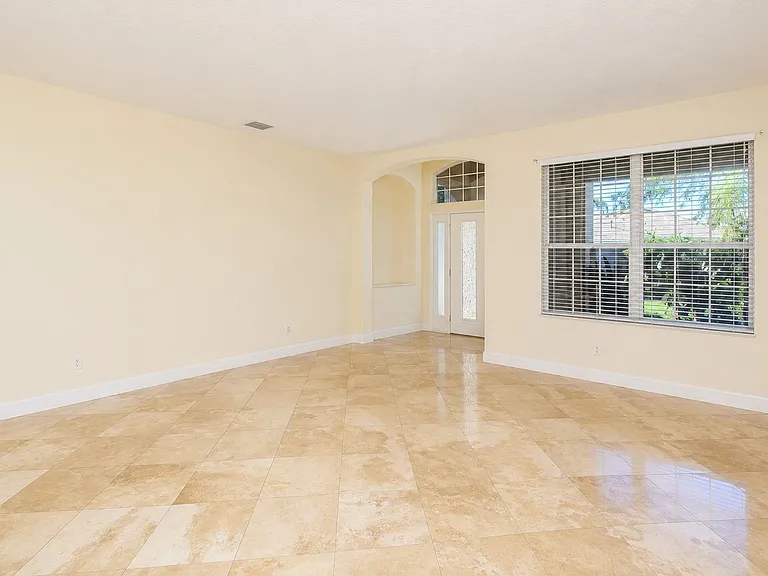6945 74th Street Cir E — Photo 5