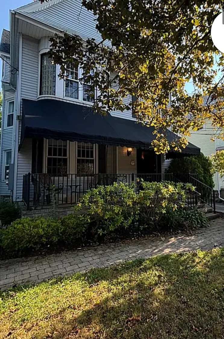 1 bed, 750 sqft, $1,350 — Photo 1