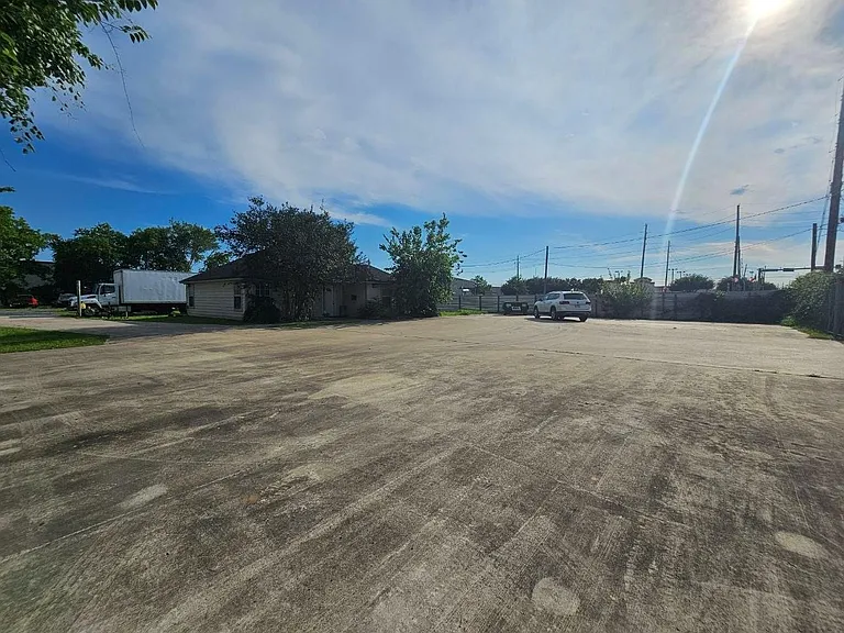 7201 Breen Dr — Photo 8