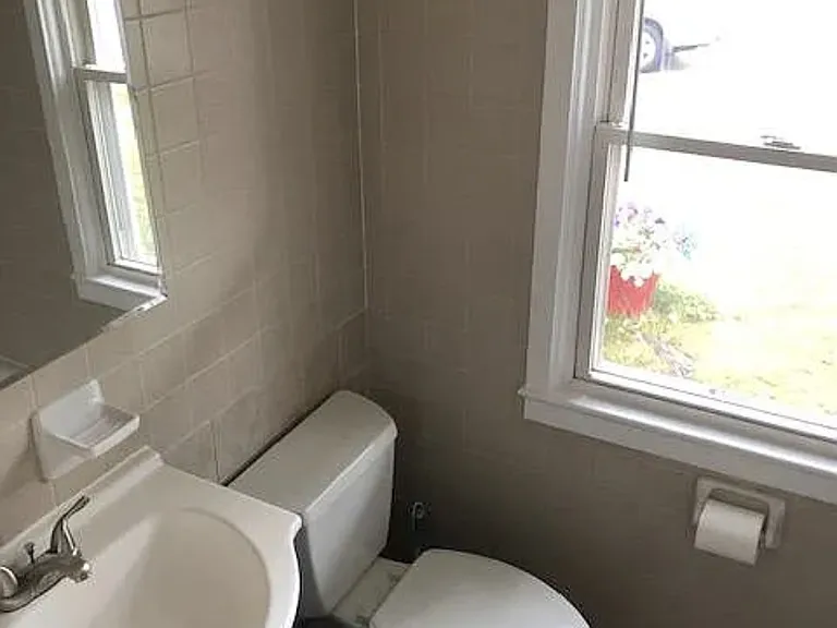 9 Hathaway Ln — Photo 11