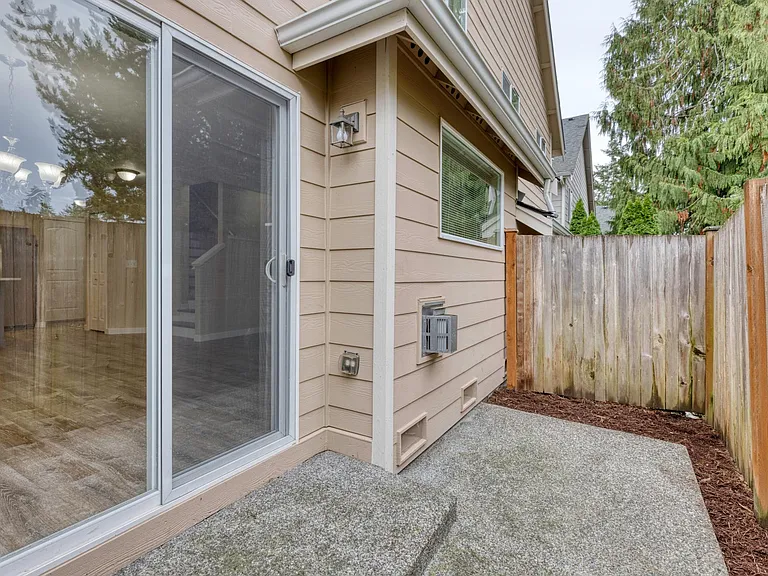 2519 204th Pl SW — Photo 18