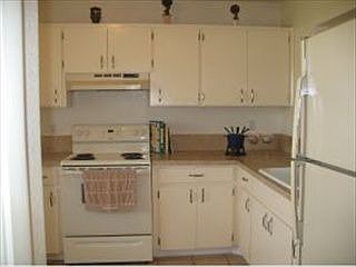 3rd image of 1266 Fargo Dr