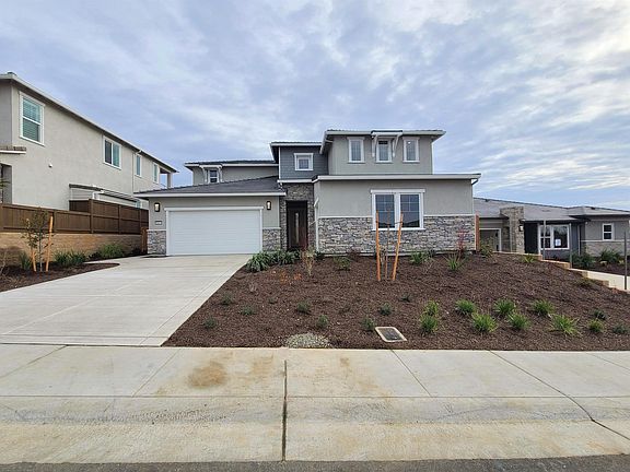4th image of 8067 Grant Dr