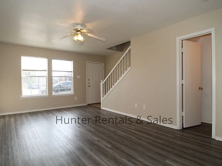 1710B Spring Rose Cir — Photo 5