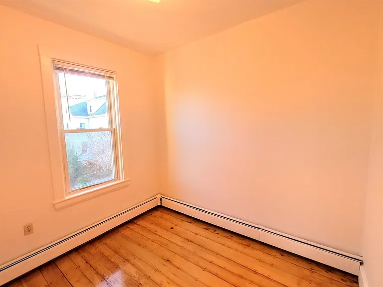 90 Wenham St #3 — Photo 19