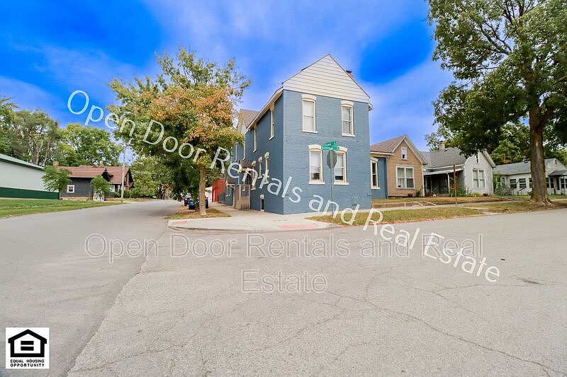 1st image of 1006 Runnion Ave APT 102