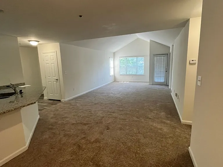 Wesley St. Claire Apartments at Lawrenceville — Photo 258