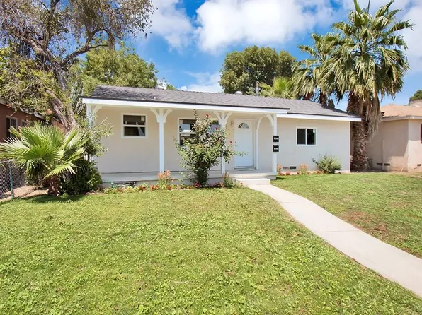 18237 Saticoy St, Reseda, CA 91335
