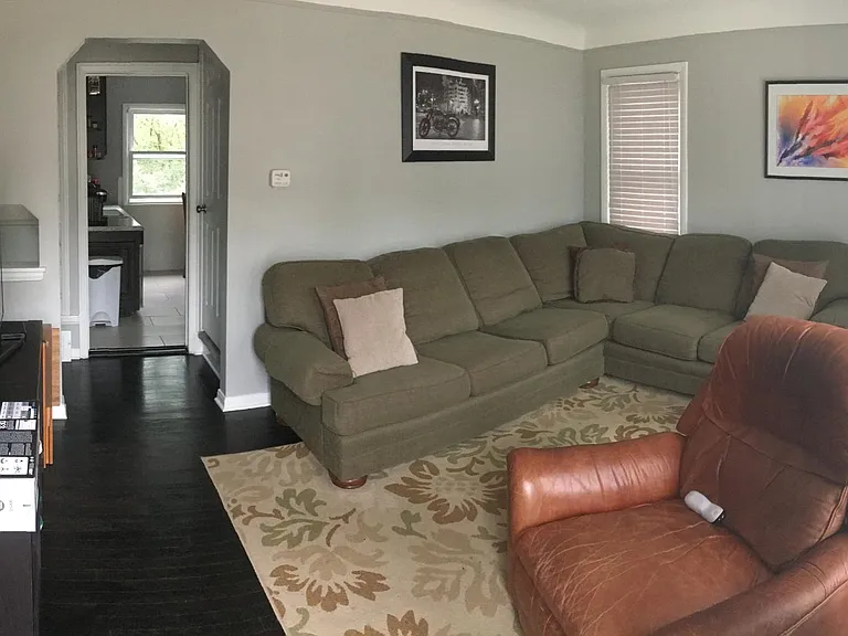 2444 Kalama Ave — Photo 5