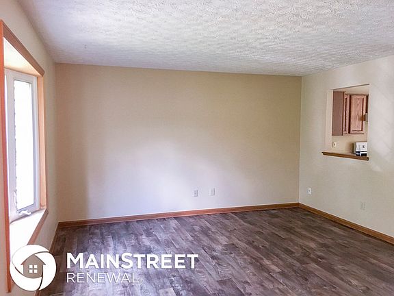 3rd image of 2088 Earlsway Dr