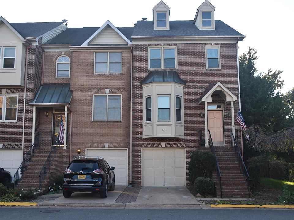 1st image of 611 Shaw Ct