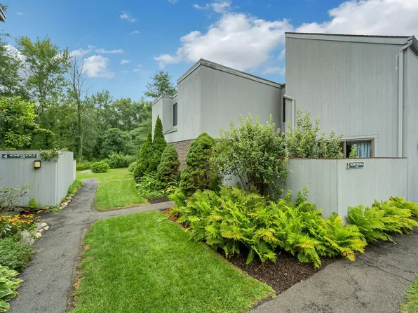 3 Honeysuckle Lane #3, Ridgefield, CT 06877