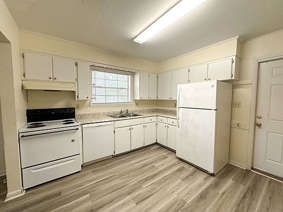 4th image of 4350 N 8th Ave APT 1
