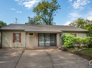 3551 SW Westview Ave, Topeka, KS 66611
